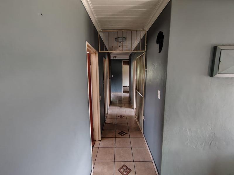 4 Bedroom Property for Sale in Roodia Free State